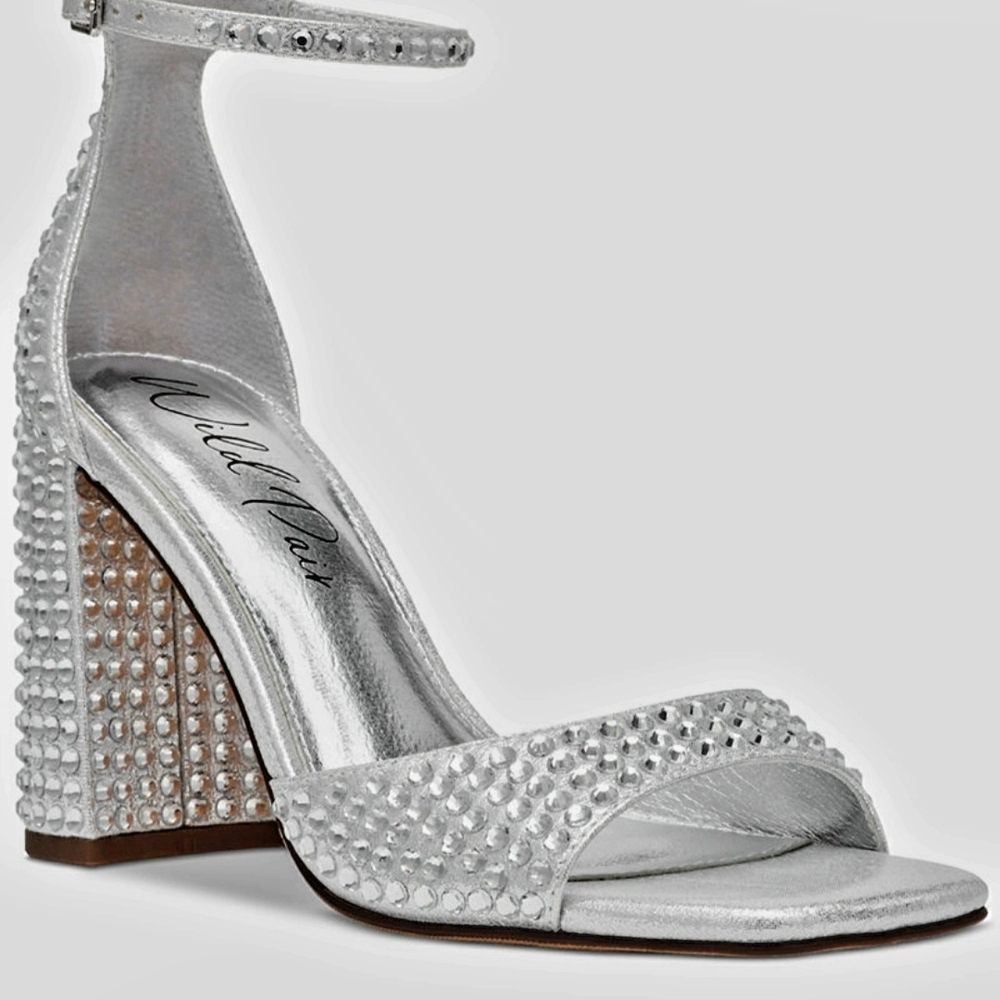 Wild Pair Natashaa Silver Women's Heels Size 7.5. Neq With Box. Rhinestones.